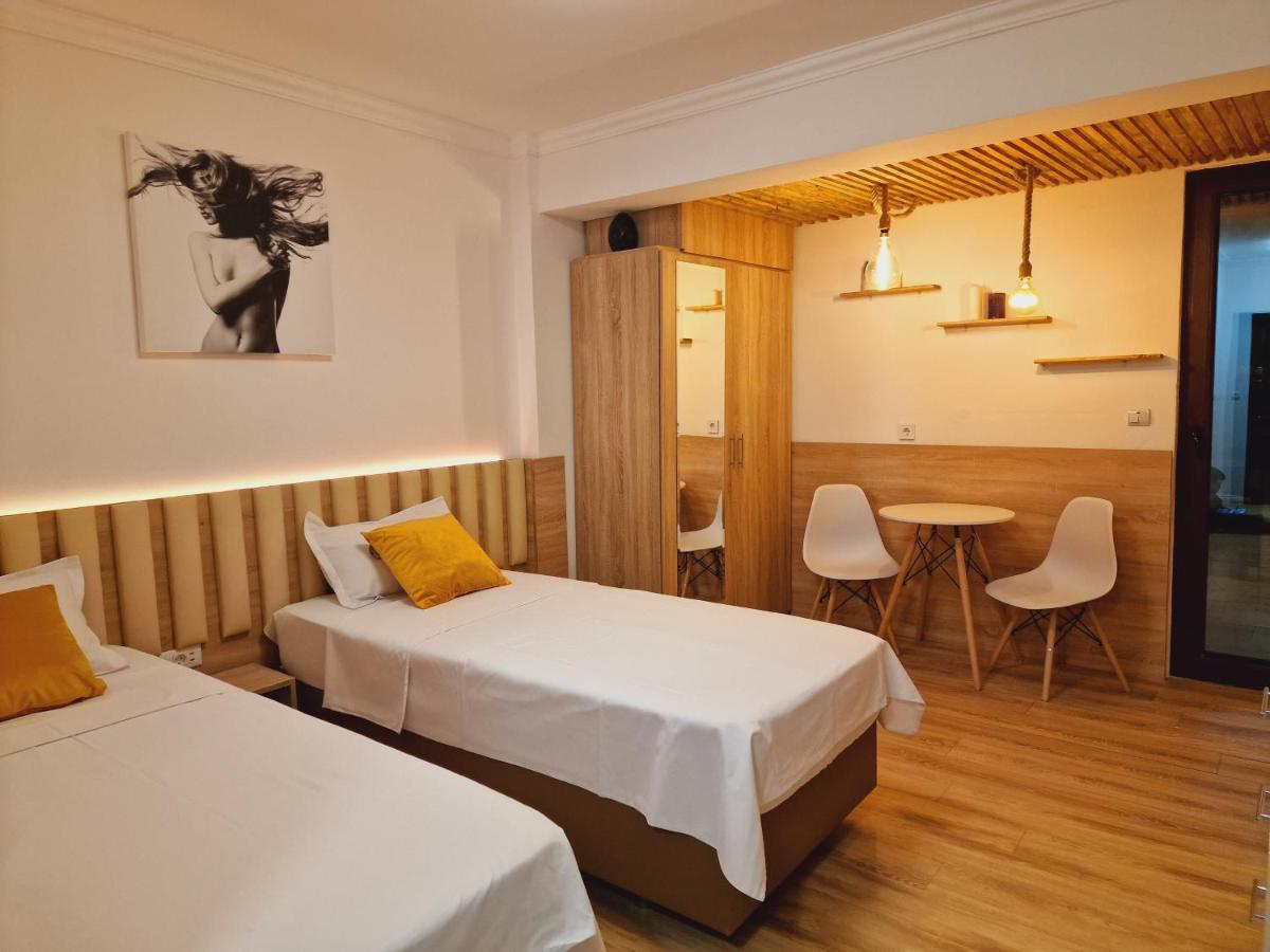 Appartement Airport Easy Link à Iasi Extérieur photo