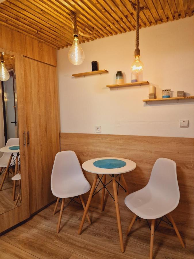 Appartement Airport Easy Link à Iasi Extérieur photo